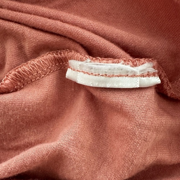 Women’s Large DKNY Rose Blouse Abstract Pattern Chiffon Balloon Short Sleeves. - Picture 10 of 10